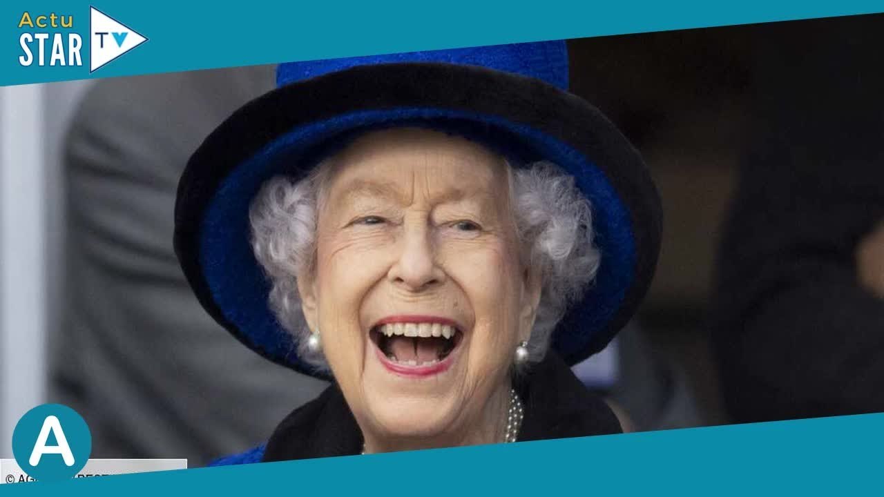 Elizabeth II  cette blague hilarante à Stéphane Bern lors de sa dernière visite en France
