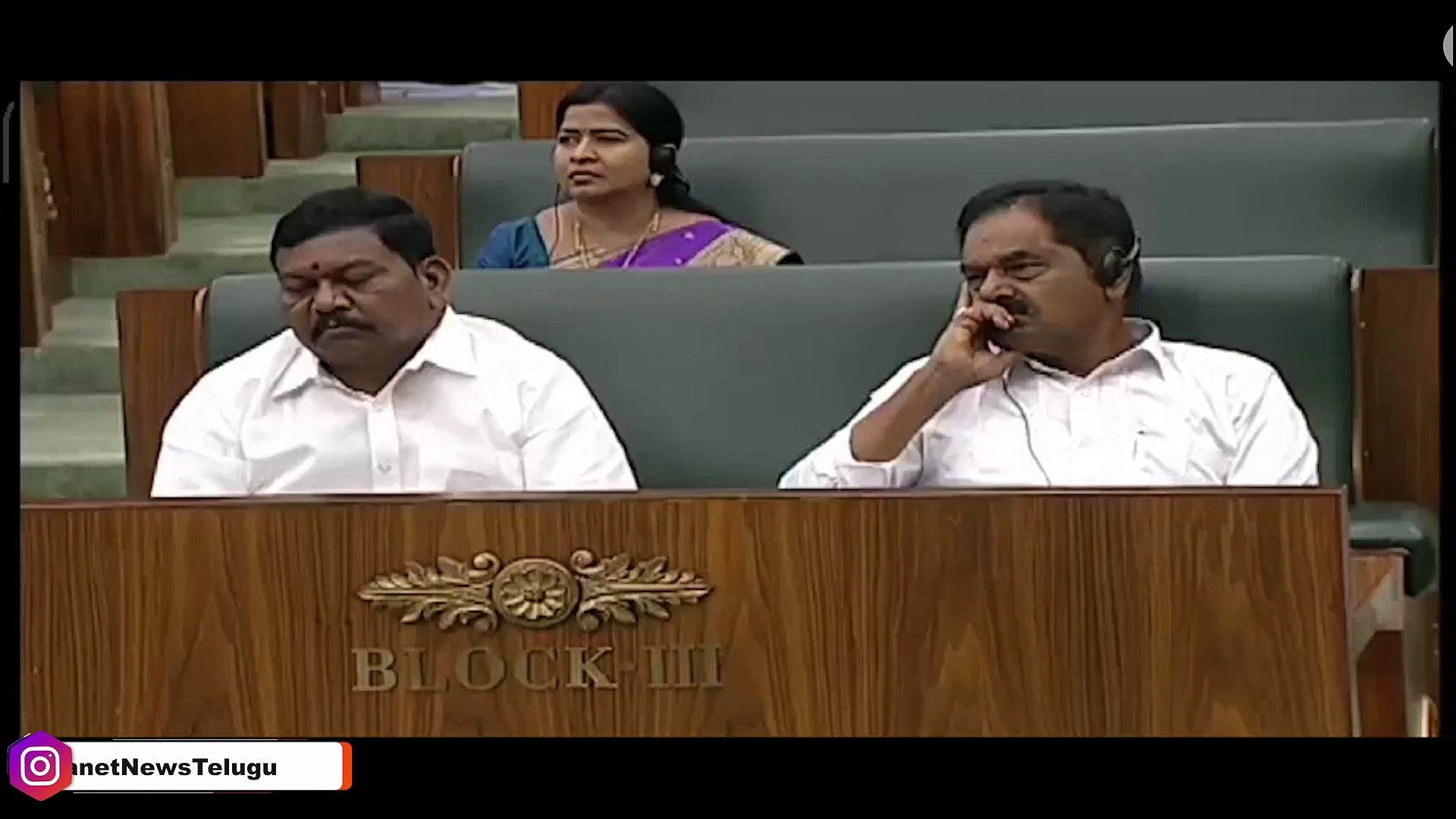 అసెంబ్లీలో టిడిపి, వైసిపి ఓవరాక్షన్... పక్కున నవ్వుకున్న మహిళా ఎమ్మెల్యేలు