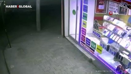 Hasımlarından kaçtı, dükkana sığındı: Kurşun yağmurundan kurtulamadı!