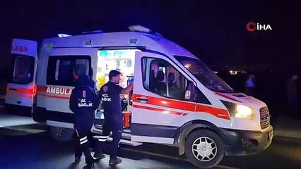 Bursa'da kafa kafaya kaza! Araçlardan biri...