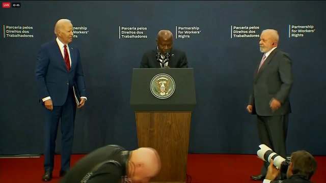 Biden yine yaptı yapacağını! Devlet başkanının elini sıkmadı