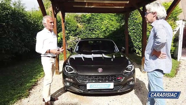 L'auto des voisins - Avec son Fiat Spider 124, Bruno allie plaisir et fiabilité