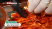 [Tasty] Grilled ginseng with seasoning & Korean ginseng skewered meat, 생방송 오늘 저녁 230921