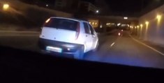 Rubano registratore di cassa e, inseguiti dai carabinieri, si schiantano contro auto: arrestati (21.09.23)