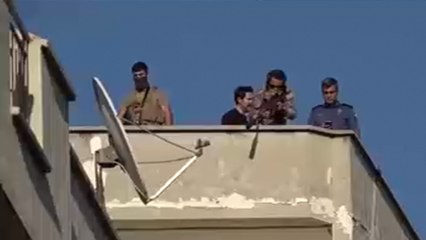 Annesini rehin alıp, 4 saat sonra bacağından vurularak yakalanan zanlı, hastanede öldü