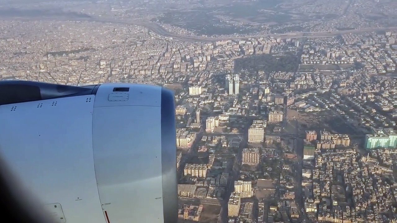 Morning landing in Karachi, Pakistan - Saudia Airlines A330 from Jeddah to Karachi