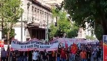 Yunanistan'da sendikalar, hükümetin iş kanunu değişikliği planına karşı genel grevde