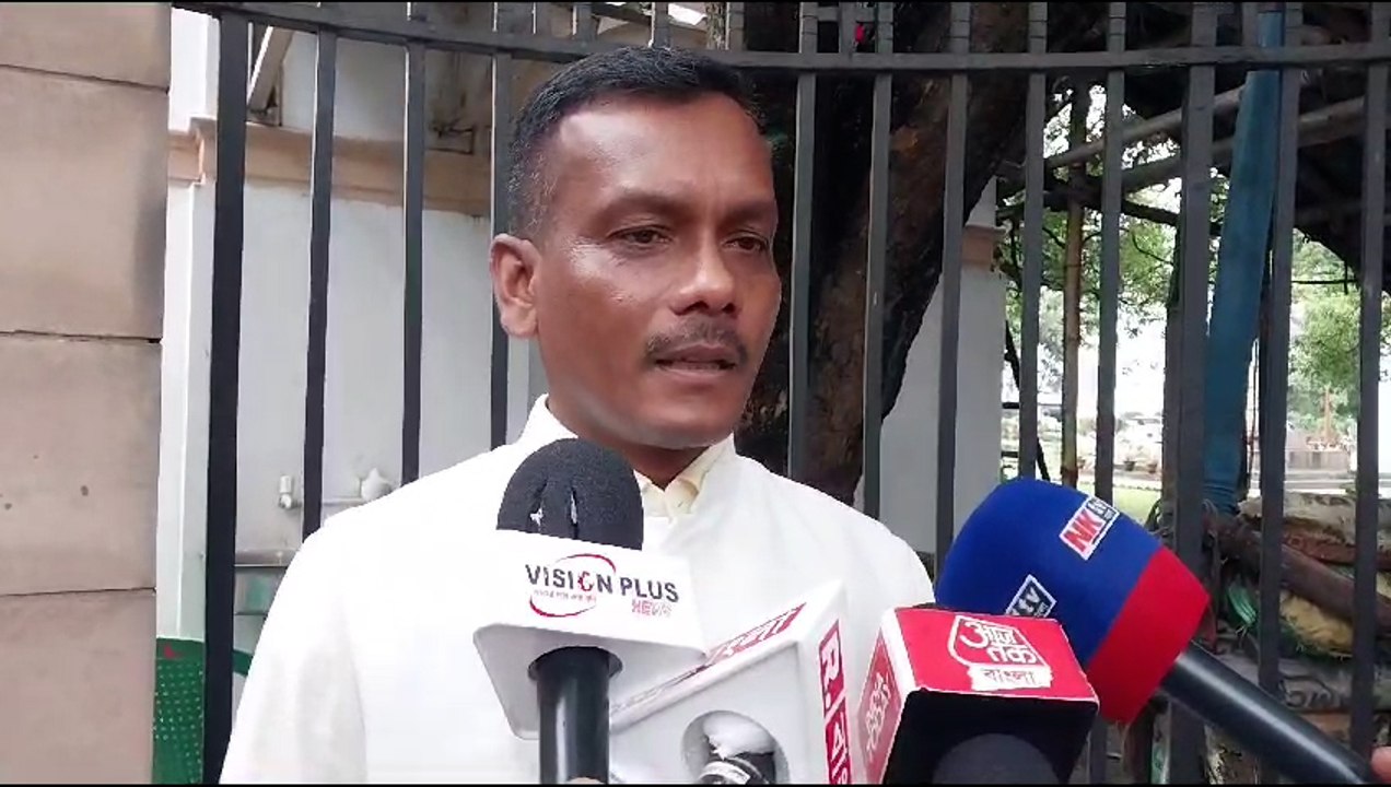 'বর্তমান সরকারের আমলে টাকা না দিলে কেউ কোনও পদ পাবেন না’: মনোজ টিগ্গা | Oneindia Bengali