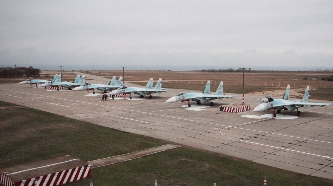 Krim: Russen-Luftwaffenstützpunkt offenbar 'schwer' getroffen