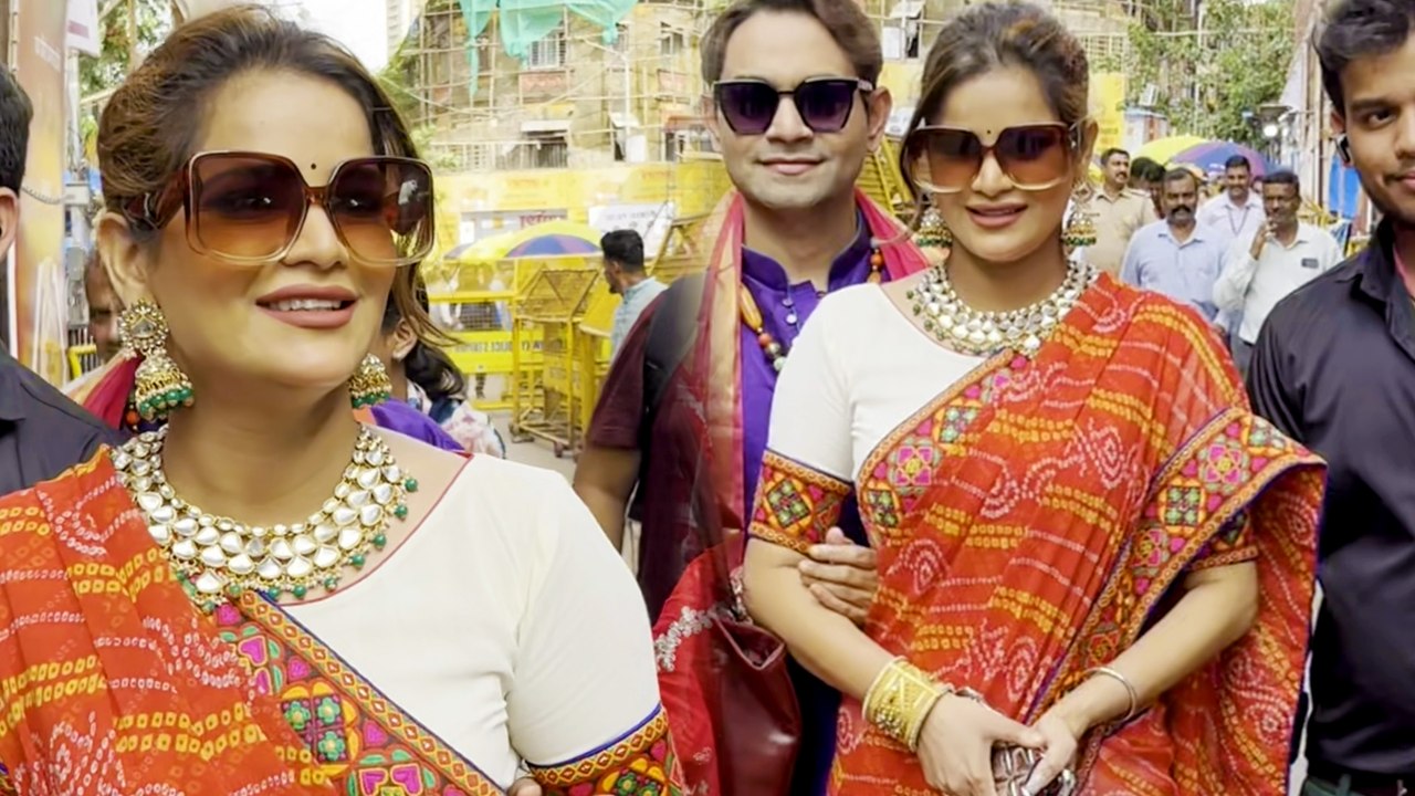 Lalbaugcha Raja Blessings: Archana Gautam and Family in Stunning Ethnic Attire