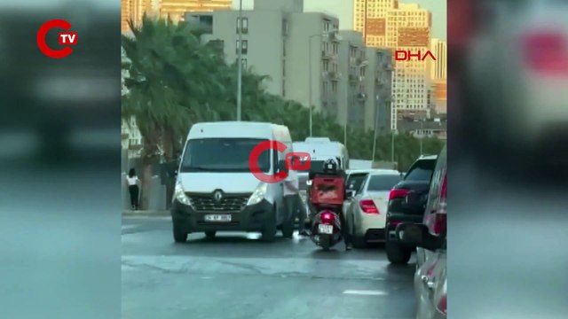 Esenyurt'ta tekmeli yumruklu 'yol verme' kavgası