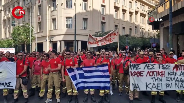 Yunanistan’da yeni çalışma yasa tasarısı protesto edildi