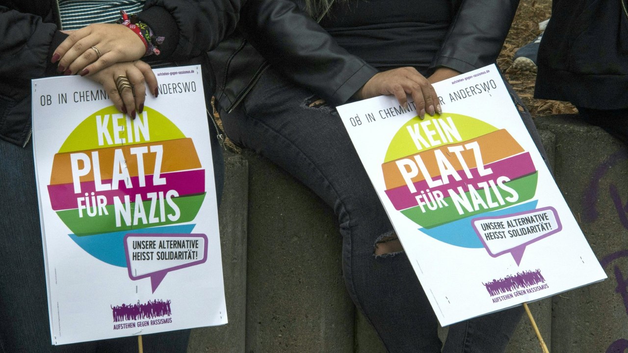 Studie: Jeder Zwölfte in Deutschland teilt rechtsextremes Weltbild