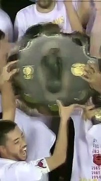 Beşiktaş'ın rekor transferi Tabata, 42 yaşında yeni takımına imza attı