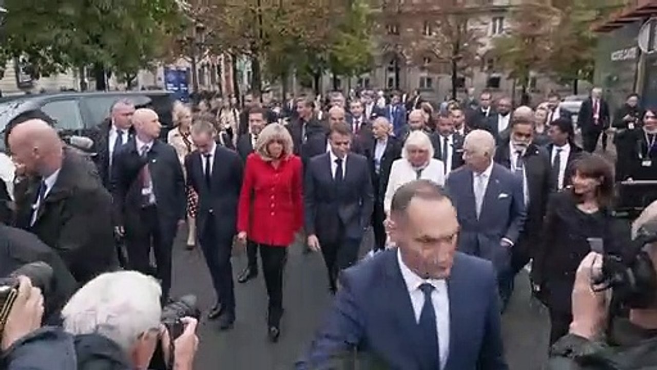 Notre-Dame und Blumenmarkt: Charles und Camilla in Paris