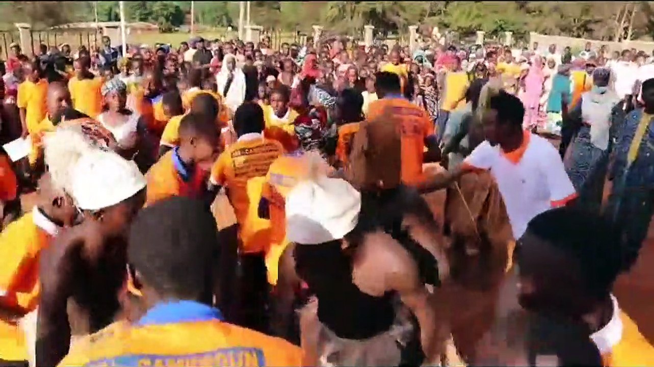 Remise des Parchemins à la Premiere Cuvée de l IAI-BELEL_100923 (1)