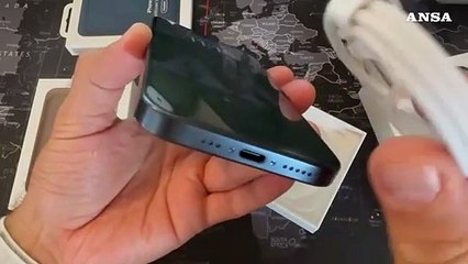 iPhone 15 Pro, design rivisto e piu' potenza. C'e' la porta Usb-C