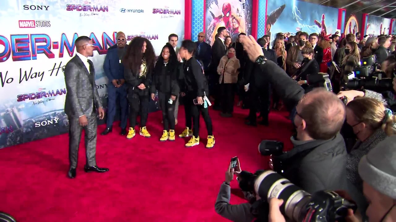 Jamie Foxx Says He ‘Went To Hell & Back’ In 1st Video Since Medical Issues and Celebs Send Love To Jamie