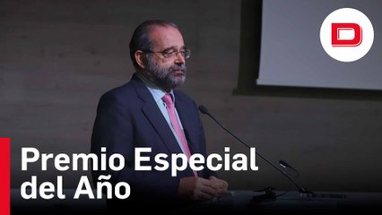 Alfonso Bullón de Mendoza recibe el Premio Especial del Año de Religión en Libertad