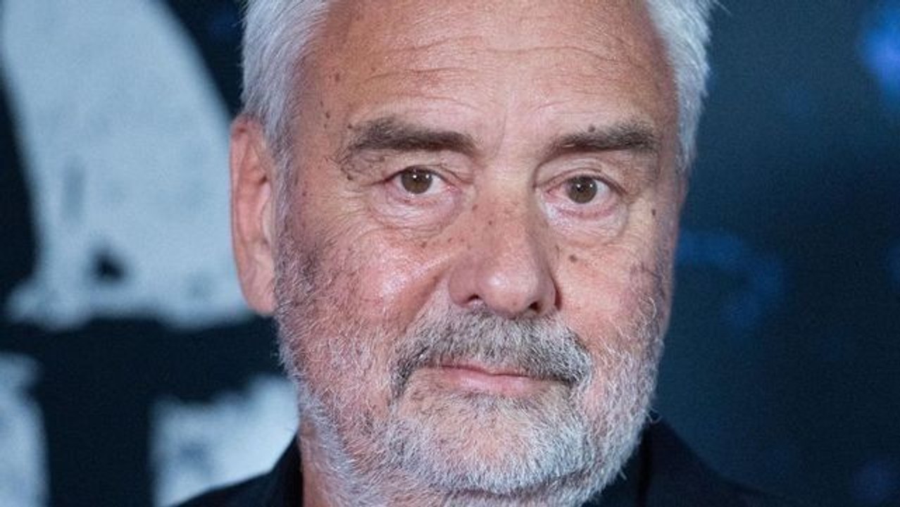 Quelques heures après le passage de Luc Besson dans "Quelle Epoque", l’actrice Sand Van Roy réagit et évoque une "procédure toujours en cours" !