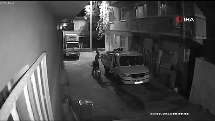 Bursa'da bisikletli hırsız kamerada
