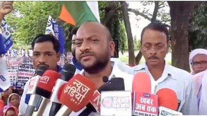 सिद्धार्थनगर: आजाद समाज पार्टी कार्यकर्ताओं ने महिला आरक्षण बिल का किया विरोध