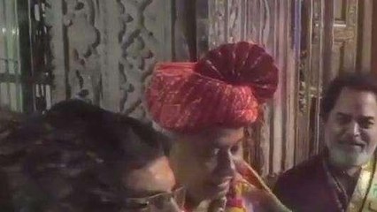 भरतपुर: माता के दरबार में राज्यमंत्री ने टेका मत्था, प्रदेश में अमन- चैन खुशहाली की कामना की