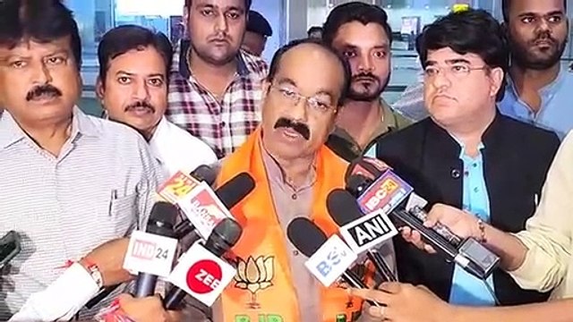 कांग्रेस महासचिव पर साधा निशाना