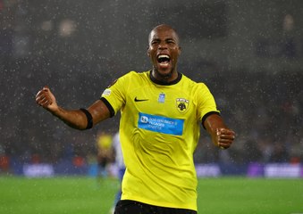 آيك أثينا يفاجئ برايتون