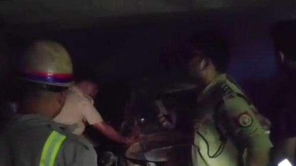 गाजियाबाद: अपार्टमेंट के बेसमेंट में लगी भीषण आग, मची भगदड़