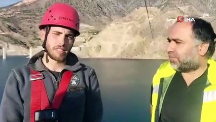 Belediye Başkanı gölde mahsur kaldı