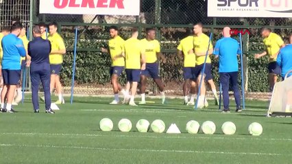 Fred, "İşleri kolaylaştırıyor" diyerek Fenerbahçe'nin yeni 6 numarasını işaret etti