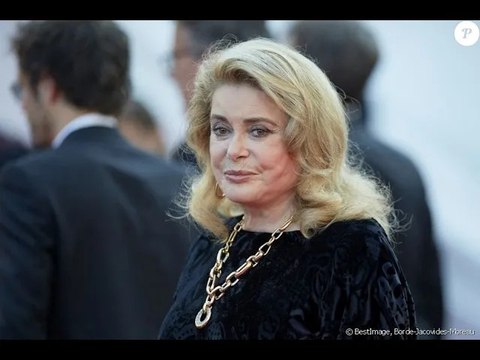 Catherine Deneuve sur les infidélités supposées de Jacques Chirac “Bernadette s’en doutait”