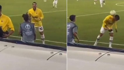 Tadic'in top toplayıcı çocuğa yaptığı jest taraftarı mest etti: Seni sevmeyelim de taşa mı dönelim