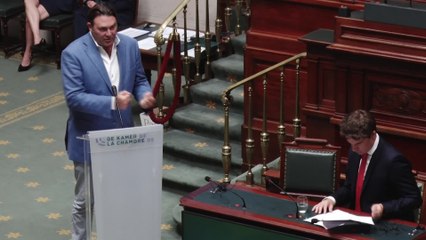 Guerre en l'Ukraine : "Une enquête objective sur notre capacité à livrer des F-16 à l'Ukraine", réclame Ducarme