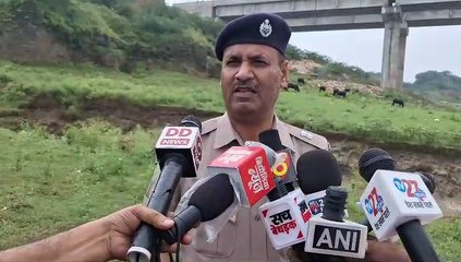 चंबल के पानी में बहे छह युवक