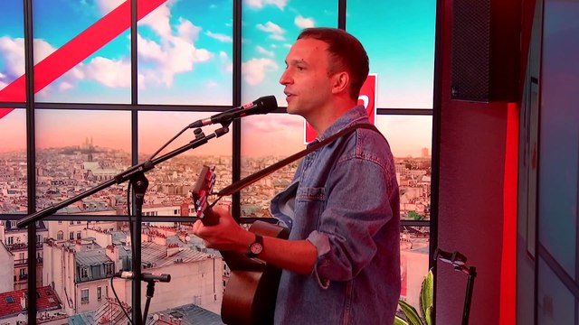 LIVE - Chien Noir interprète Je veux, je veux , je veux dans Le Double Expresso RTL2 (22/09/23)