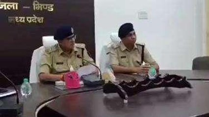 भिण्ड: खेत में गांजे की हो रही थी खेती, पुलिस ने की कार्यवाही