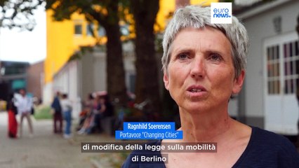 La clamorosa retromarcia di Berlino: la nuova legge sulla mobilità favorisce le auto