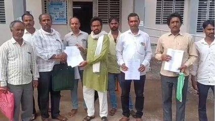 टिमरनी: प्राकृतिक प्रकोप के चलते सोयाबीन फसल हो रही खराब,किसान परेशान