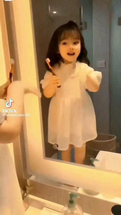 أغنية البانية مترجمة مشهورة تيت تي تي ermenita...