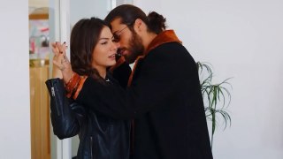 طائر الصباح - الحلقة 71 - أطول قبلة في المسلسل - Erkenci Kuş