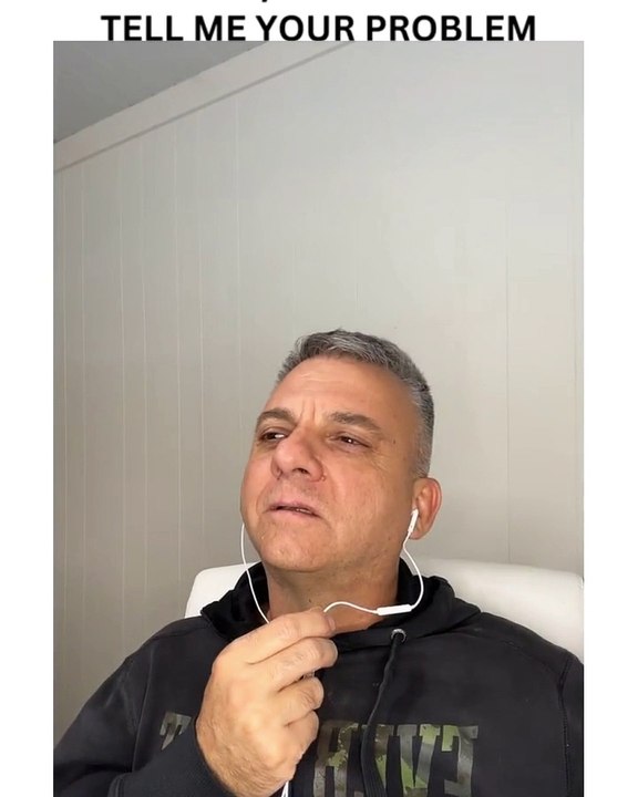 How do I get rid of trauma anxiety insomnia fast? #healing #therapist #trauma #anxiety #panicattack  This is part of a fast 15-minute online healing therapy session for trauma. "I feel great now". #clairvoyant #psychicreading #hypnotherapy #ptsd #depressi