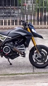 Ducati Hypermotard 950