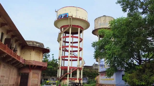 Lease files missing, angry councilors climbed on the tank