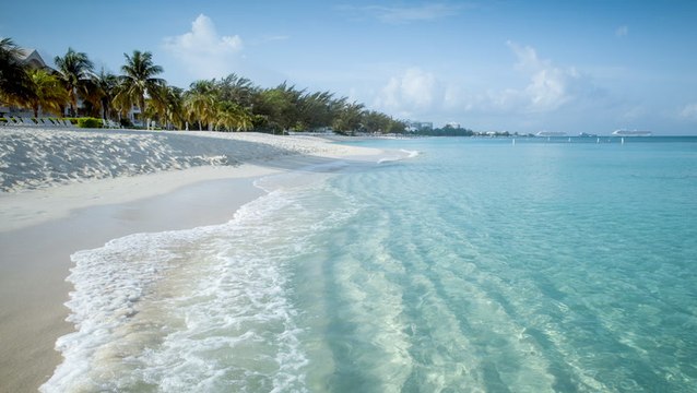It’s About to Get Easier to Fly to Grand Cayman — and These Hotels Have Deals to Celebrate