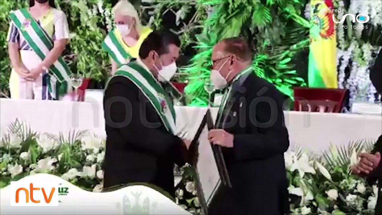 Agenda por Santa Cruz: Para el sábado Sesión de honor, Serenata y coronación