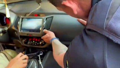 PRF apreende 92 Iphones em carro paraguaio na BR-277 em Cascavel