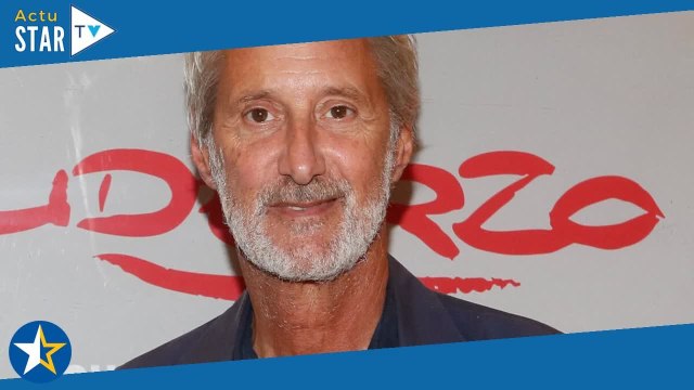 Antoine de Caunes Drogue, alcool Ces émissions de télévision qu'il a présentées sous l'emprise