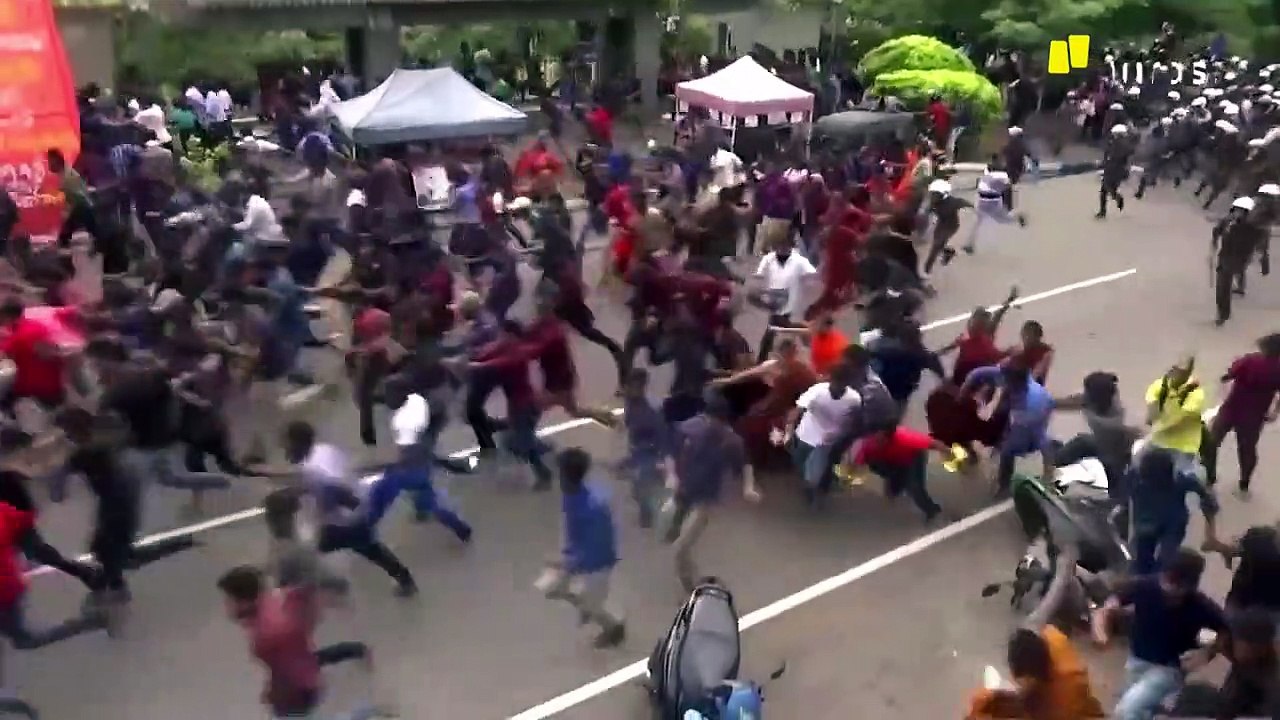 Gas Air Mata: Ladang Cuan Pebisnis, Senjata Polisi, Neraka Warga Sipil | Narasi Explains